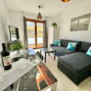  Apartamento Mountain, Pool & Sea
